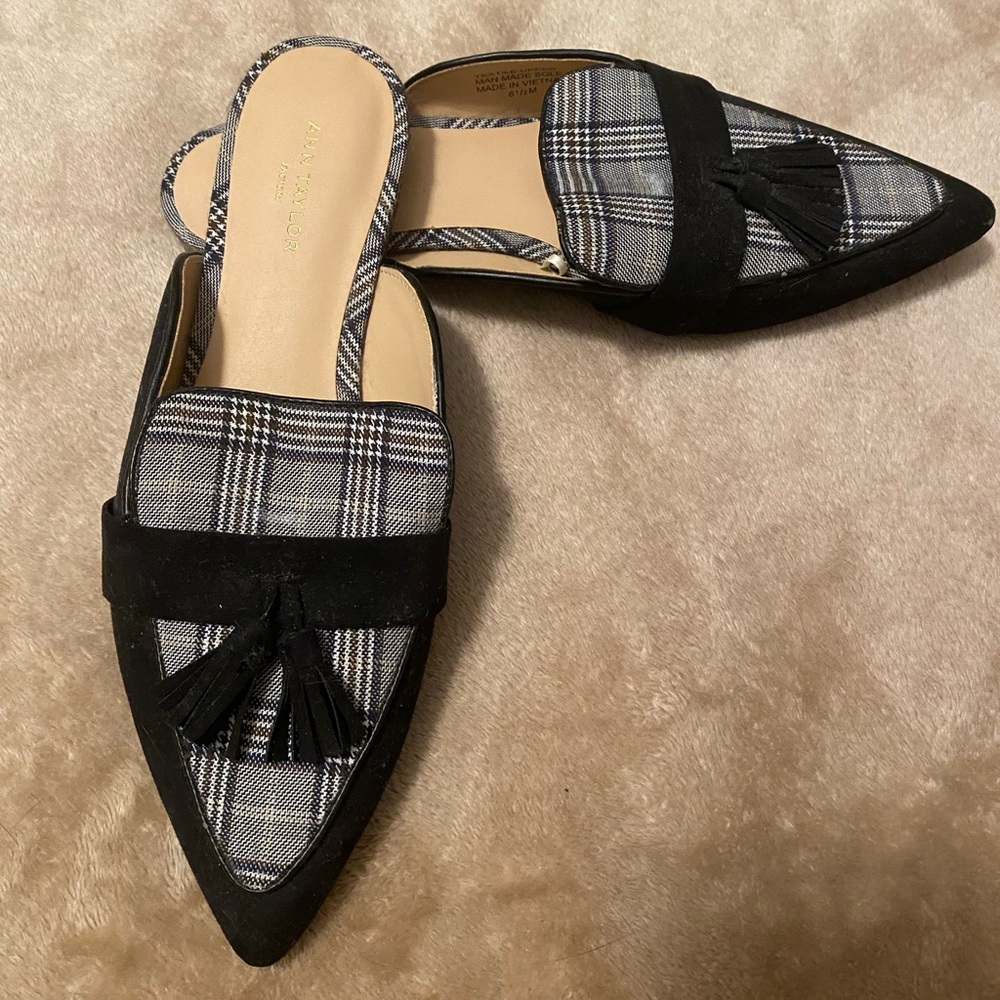 Ann Taylor 6.5 flats